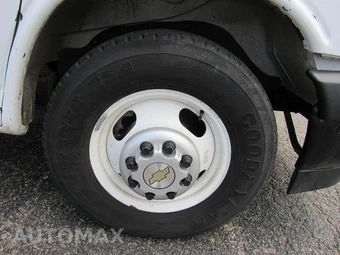 2024 Chevrolet Express 3500 Cutaway 1WT DRW - miniatura 9