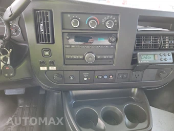 2024 Chevrolet Express 3500 Cutaway 1WT DRW - miniatura 11
