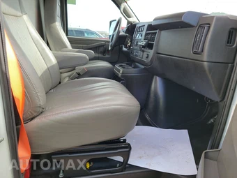 2024 Chevrolet Express 3500 Cutaway 1WT DRW - miniatura 8