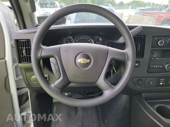 2024 Chevrolet Express 3500 Cutaway 1WT DRW - miniatura 10
