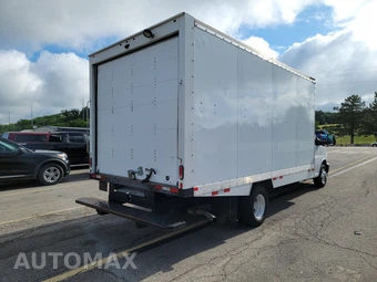 2024 Chevrolet Express 3500 Cutaway 1WT DRW - miniatura 4