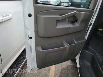 2024 Chevrolet Express 3500 Cutaway 1WT DRW - miniatura 9