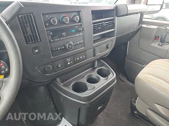 2024 Chevrolet Express 3500 Passenger Van LS 1LS 155.1" WB - miniatura 11