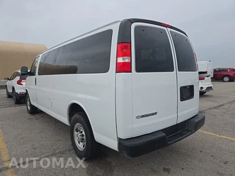 2024 Chevrolet Express 3500 Passenger Van LS 1LS 155.1" WB - miniatura 6