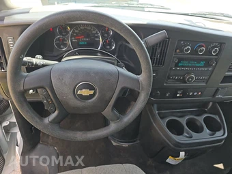 2024 Chevrolet Express 3500 Passenger Van LS 1LS 155.1" WB - miniatura 11