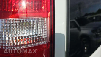 2024 Chevrolet Express 3500 Passenger Van LS 1LS 155.1" WB - miniatura 26