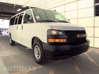 2024 Chevrolet Express 3500 Passenger Van LS 1LS 155.1" WB - miniatura 3