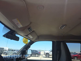 2024 Chevrolet Express 3500 Passenger Van LT 1LT 155.1" WB - miniatura 17