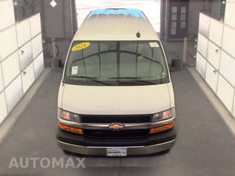 2024 Chevrolet Express 3500 Passenger Van LT 1LT 155.1" WB - miniatura 2