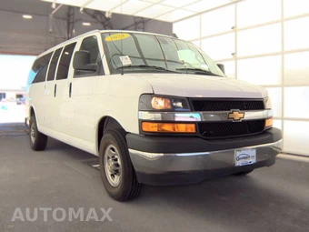 2024 Chevrolet Express 3500 Passenger Van LT 1LT 155.1" WB - miniatura 3