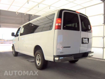 2024 Chevrolet Express 3500 Passenger Van LT 1LT 155.1" WB - miniatura 6