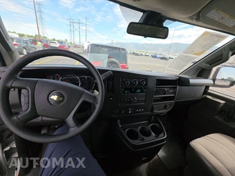 2024 Chevrolet Express 3500 Passenger Van LT 1LT 155.1" WB - miniatura 11