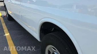 2024 Chevrolet Express 3500 Passenger Van LT 1LT 155.1" WB - miniatura 22