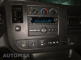 2024 Chevrolet Express 3500 Passenger Van LT 1LT 155.1" WB - miniatura 11