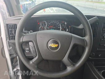 2024 Chevrolet Express 3500 Passenger Van LT 1LT 155.1" WB - miniatura 10