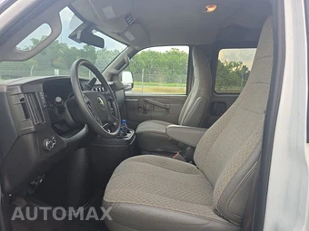 2024 Chevrolet Express 3500 Passenger Van LT 1LT 155.1" WB - miniatura 7