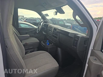 2024 Chevrolet Express 3500 Passenger Van LT 1LT 155.1" WB - miniatura 8