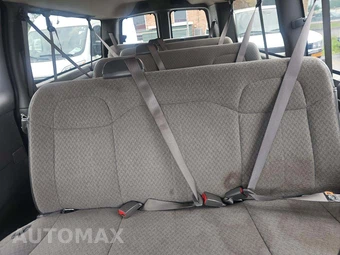 2024 Chevrolet Express 3500 Passenger Van LT 1LT 155.1" WB - miniatura 13