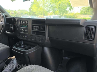 2024 Chevrolet Express 3500 Passenger Van LT 1LT 155.1" WB - miniatura 19