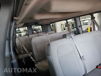 2024 Chevrolet Express 3500 Passenger Van LT 1LT 155.1" WB - miniatura 14