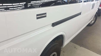 2024 Chevrolet Express 3500 Passenger Van LT 1LT 155.1" WB - miniatura 25