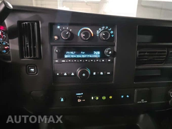 2024 Chevrolet Express 3500 Passenger Van LT 1LT 155.1" WB - miniatura 10