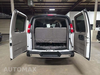 2024 Chevrolet Express 3500 Passenger Van LT 1LT 155.1" WB - miniatura 14
