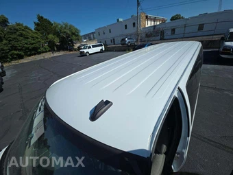 2024 Chevrolet Express 3500 Passenger Van LT 1LT 155.1" WB - miniatura 12