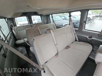 2024 Chevrolet Express 3500 Passenger Van LT 1LT 155.1" WB - miniatura 14