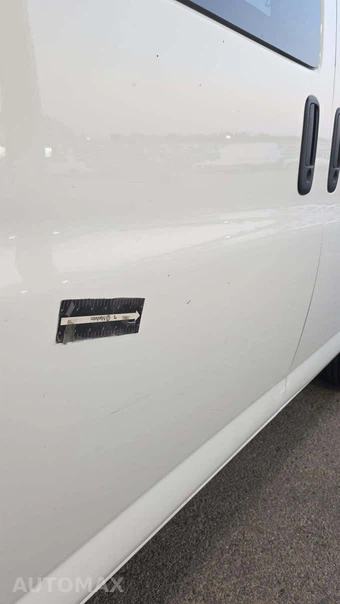 2024 Chevrolet Express 3500 Passenger Van LT 1LT 155.1" WB - miniatura 24