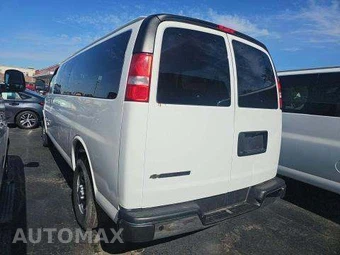 2024 Chevrolet Express 3500 Passenger Van LT 1LT 155.1" WB - miniatura 2