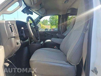 2024 Chevrolet Express 3500 Passenger Van LT 1LT 155.1" WB - miniatura 6