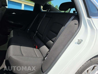 2024 Chevrolet Malibu LT 1LT – miniatura 10