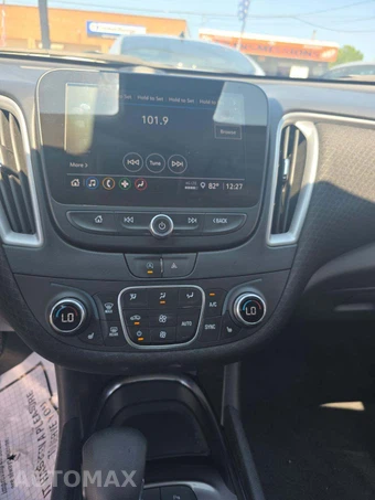2024 Chevrolet Malibu LT 1LT – miniatura 10