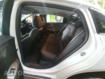 2024 Chevrolet Malibu LT 1LT – miniatura 13