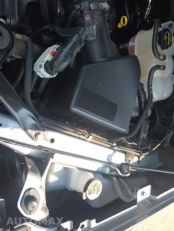 2024 Chevrolet Silverado 1500 Custom Crew Cab Medium Bed 1CX - miniatura 28
