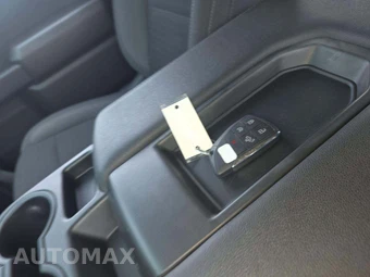 2024 Chevrolet Silverado 1500 Custom Crew Cab Medium Bed 1CX - miniatura 8