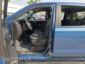 2024 Chevrolet Silverado 1500 Custom Crew Cab Short Bed 1CX - miniatura 3