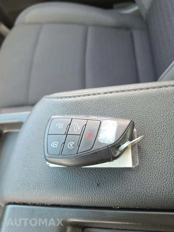 2024 Chevrolet Silverado 1500 Custom Crew Cab Short Bed 1CX - miniatura 5