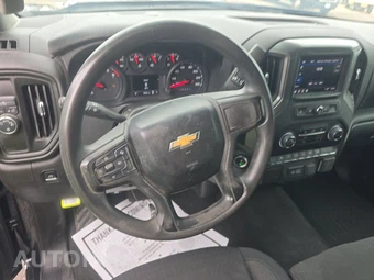 2024 Chevrolet Silverado 1500 Custom Crew Cab Short Bed 1CX - miniatura 10