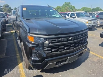 2024 Chevrolet Silverado 1500 Custom Crew Cab Short Bed 1CX - miniatura 2