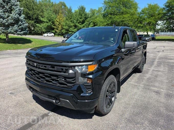 2024 Chevrolet Silverado 1500 Custom Crew Cab Short Bed 1CX