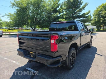 2024 Chevrolet Silverado 1500 Custom Crew Cab Short Bed 1CX - miniatura 3