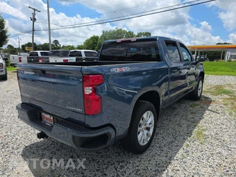 2024 Chevrolet Silverado 1500 Custom Crew Cab Short Bed 1CX - miniatura 3