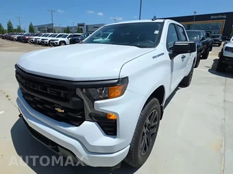 2024 Chevrolet Silverado 1500 Custom Crew Cab Short Bed 1CX - samochód z USA z aukcji Manheim, oferta Kup Teraz w AUTOMAX