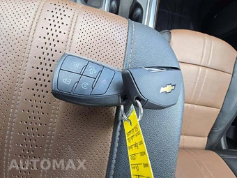 2024 Chevrolet Silverado 1500 High Country Crew Cab Medium Bed - miniatura 5