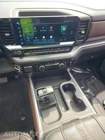 2024 Chevrolet Silverado 1500 High Country Crew Cab Short Bed - miniatura 10