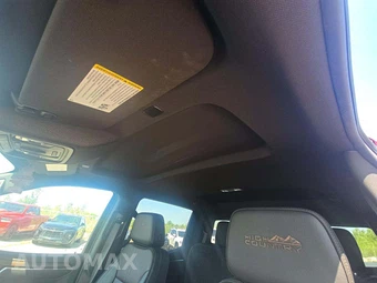 2024 Chevrolet Silverado 1500 High Country Crew Cab Short Bed - miniatura 8