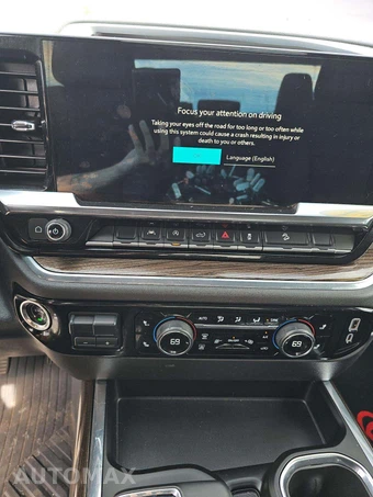 2024 Chevrolet Silverado 1500 LT Trail Boss Crew Cab Short Bed 2LT - miniatura 10