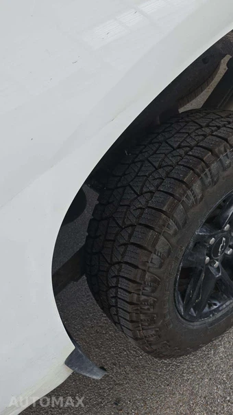 2024 Chevrolet Silverado 1500 LT Trail Boss Crew Cab Short Bed 2LT - miniatura 32